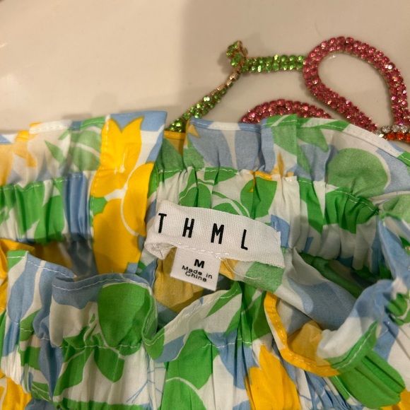 THML med floral short sleeve top - Picture 6 of 6